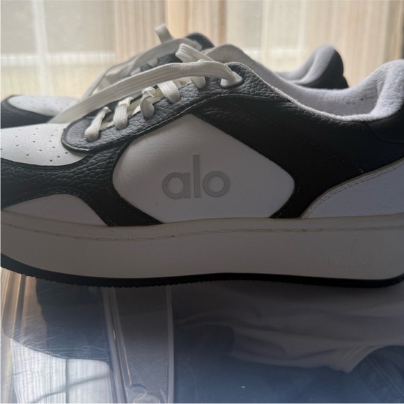 ALO Yoga Black and White Sneakers - Picture 5 of 5